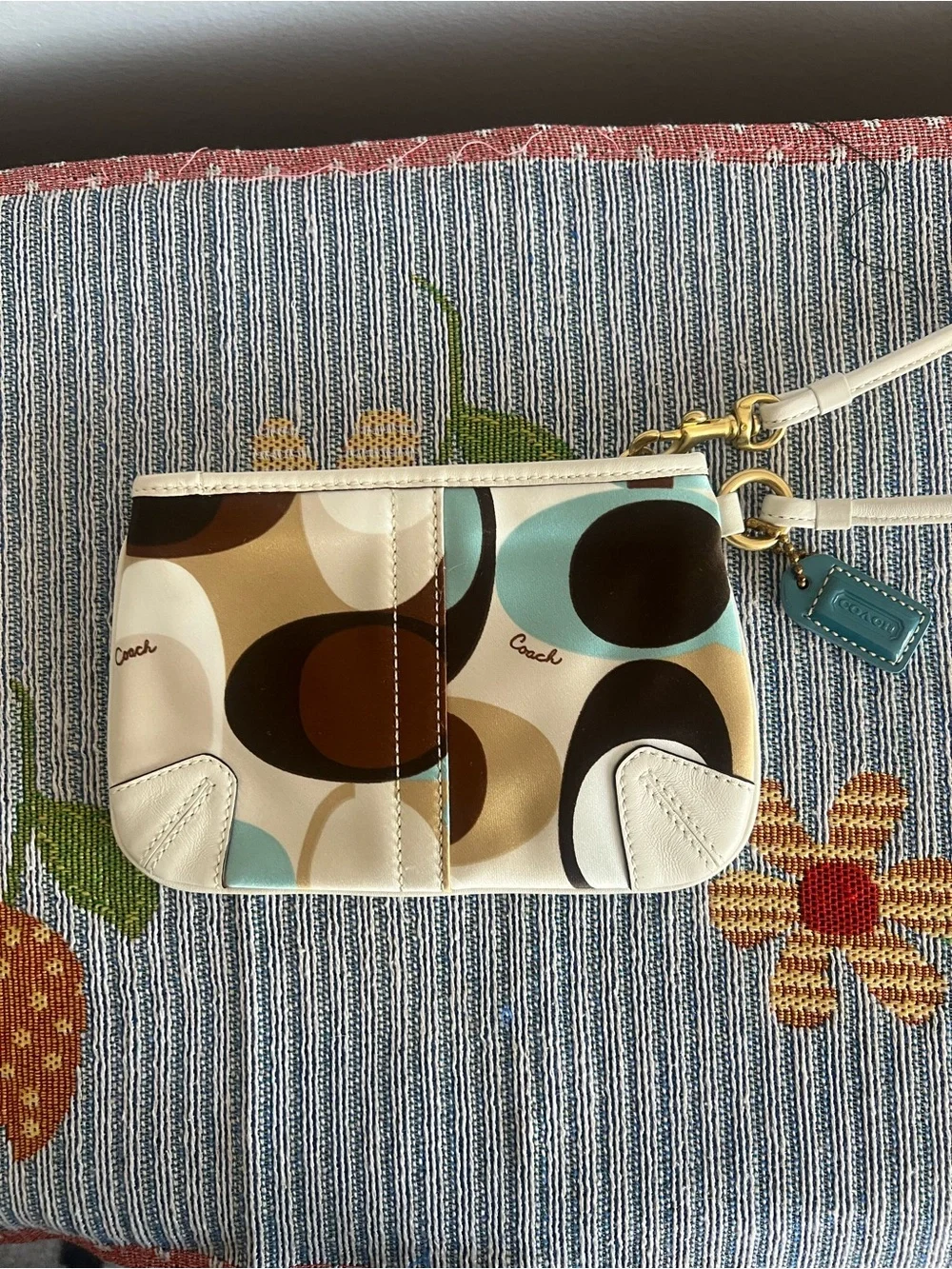 Coach 2006 Limited Ed Ergo Multi Color Signature Scarf Print + Matching Wristlet
